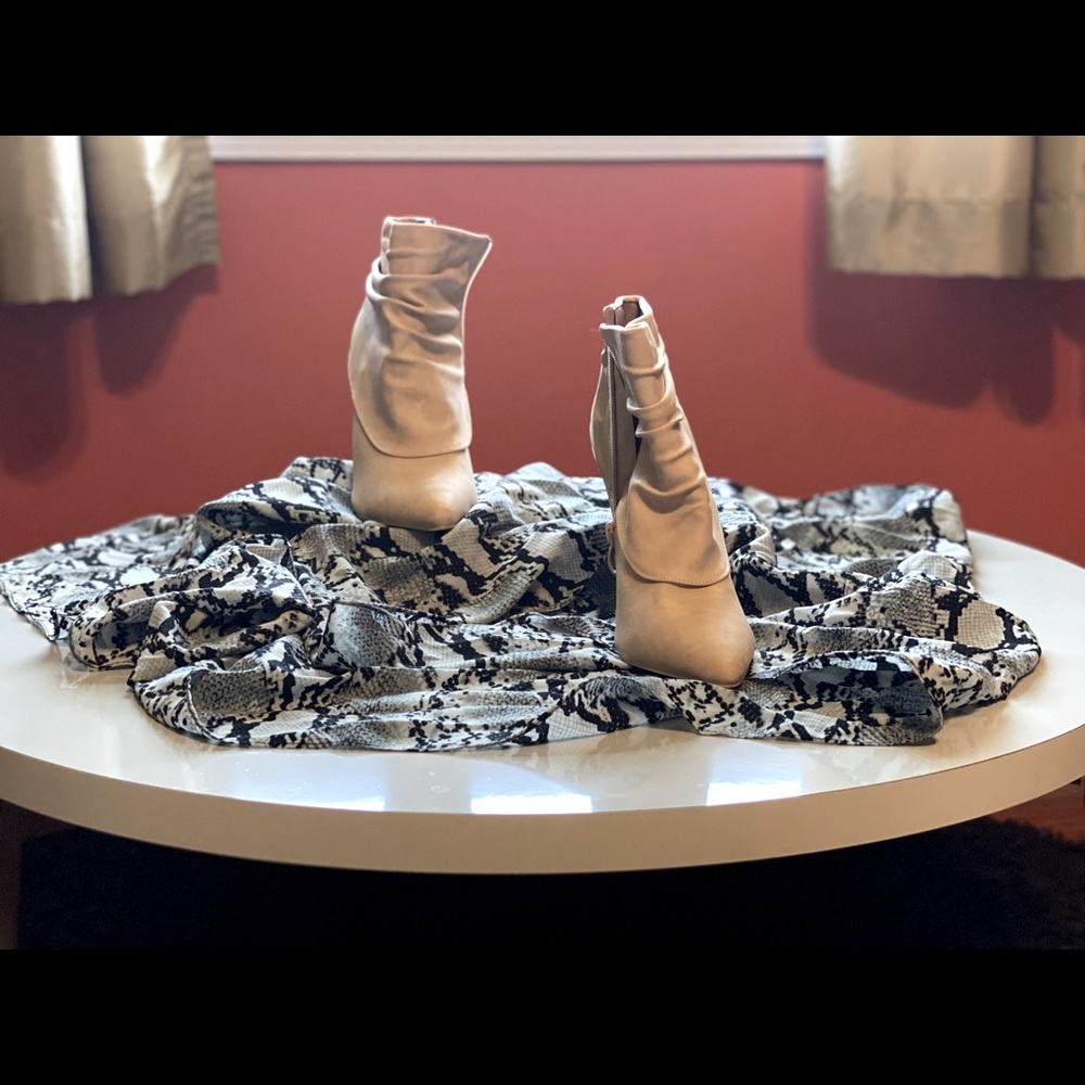Madison beige 4” booties